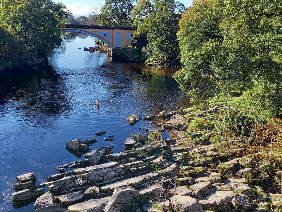 Back * Kirkby Lonsdale